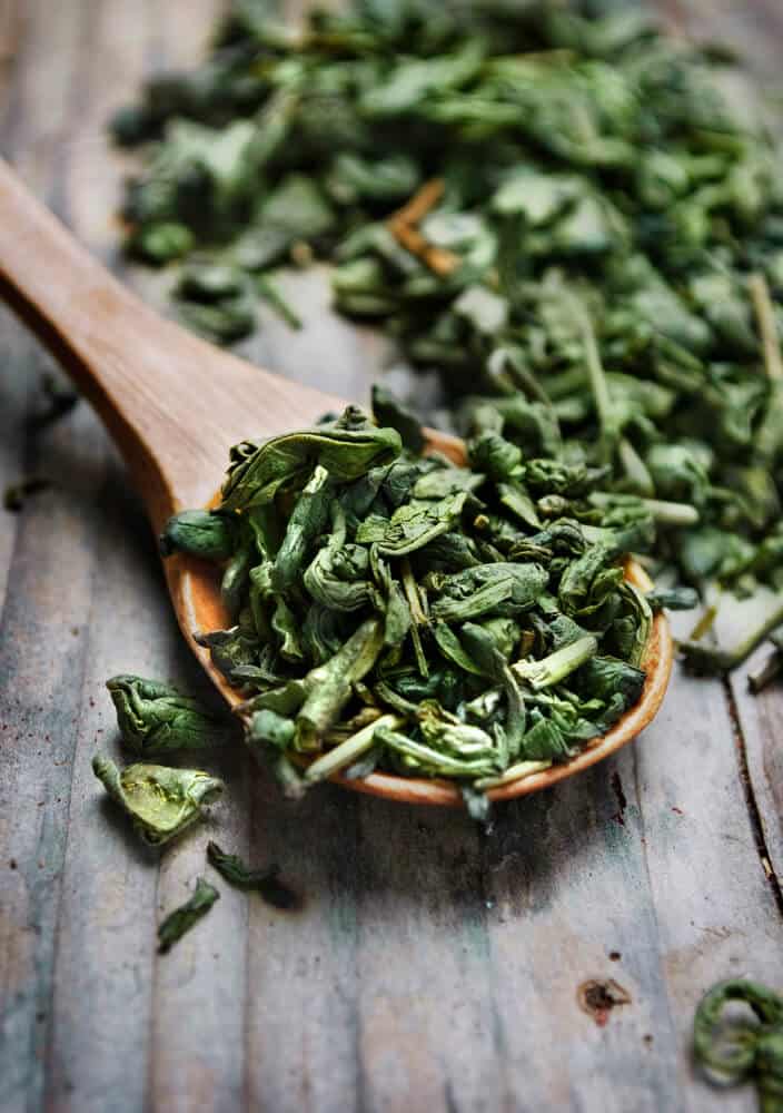Green tea comes from the same plant as black tea. 