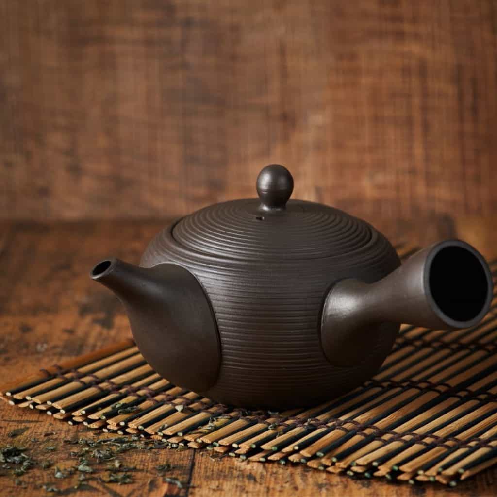kyusu teapot for brewing Shincha tea